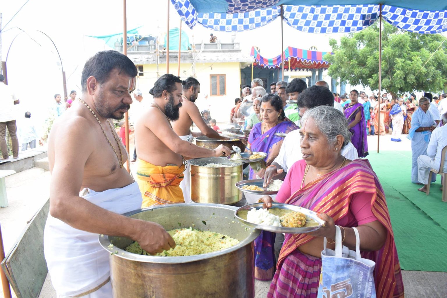 Annadanam Free Food Distribution Vikasa Tarangini
